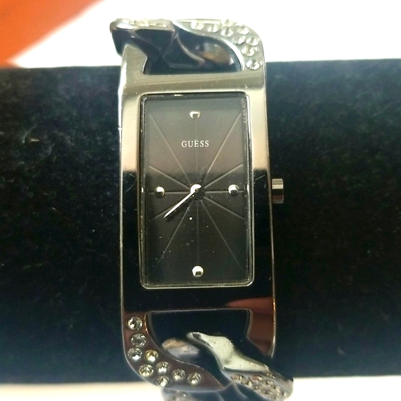 GUESS Ladies Chain Link Rhinestone Watch - Picture 1 of 8